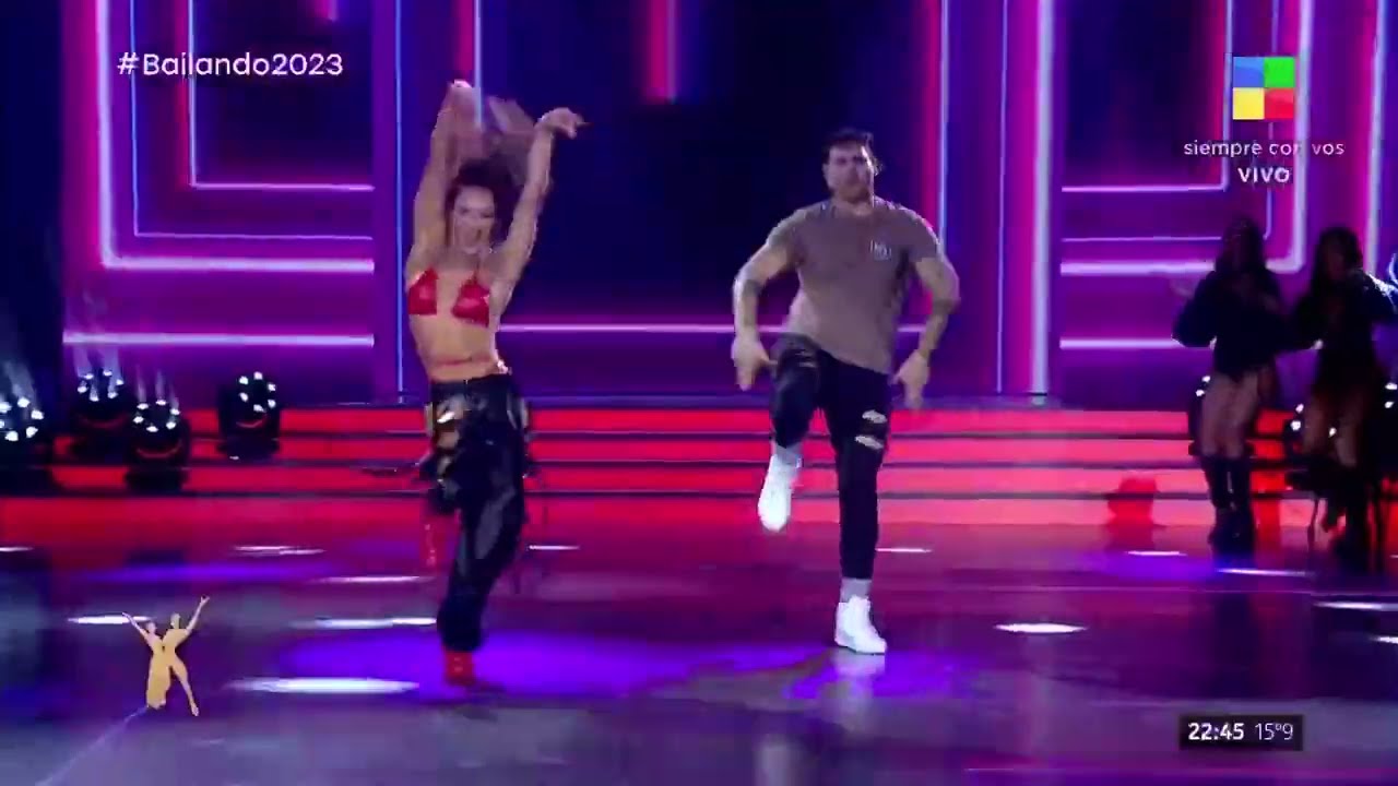 La coreografía de “El Tirri” y Fio Giménez bailada por su coach