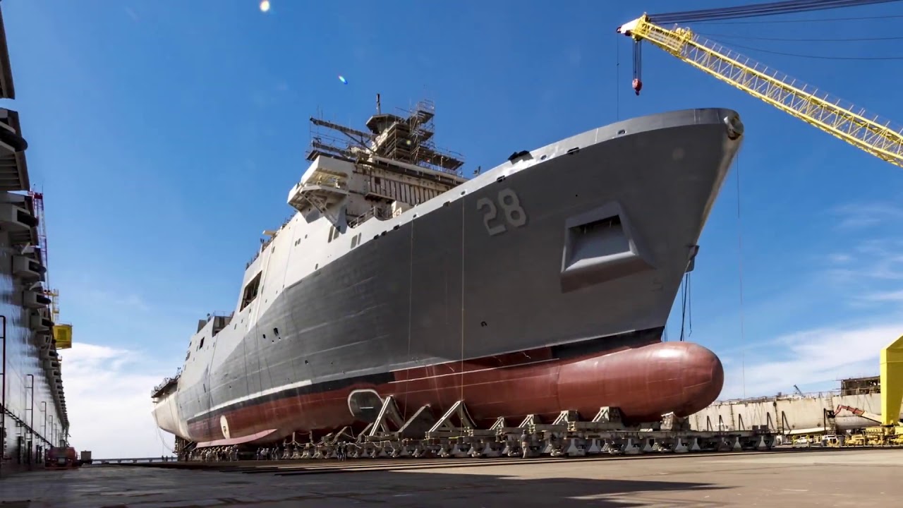 El buque de transporte anfibio USS Fort Lauderdale botado en Pascagoula