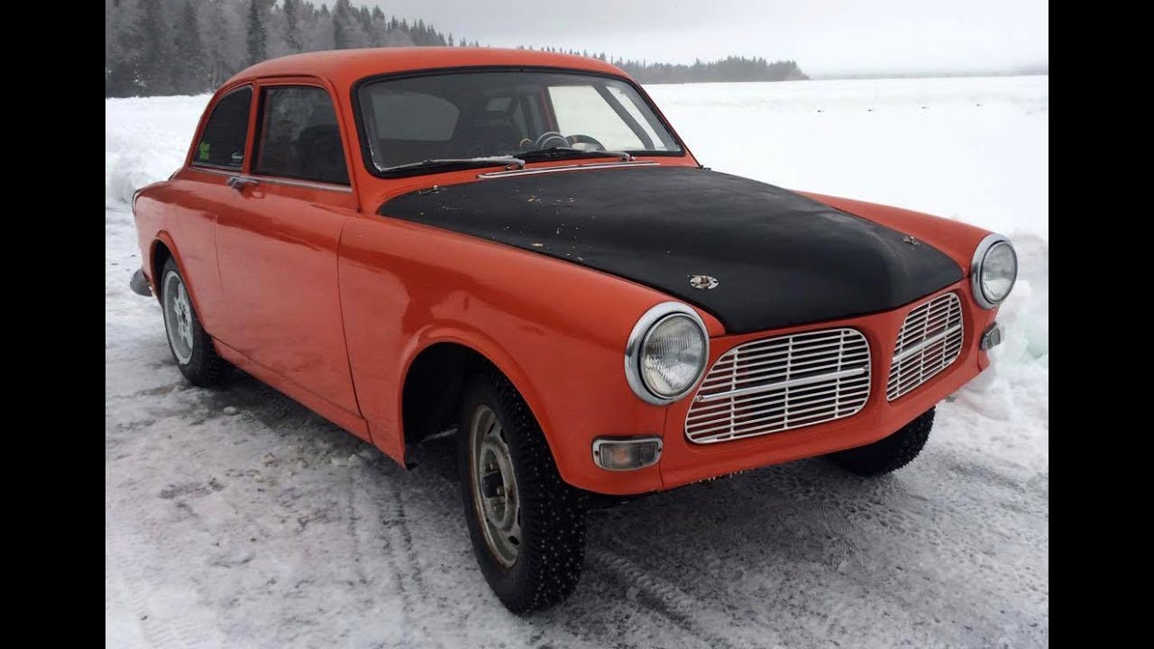 Volvo Amazon on ice