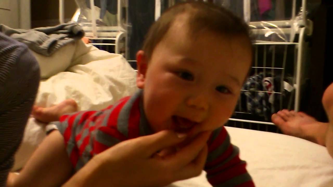 Belly laugh with mommy