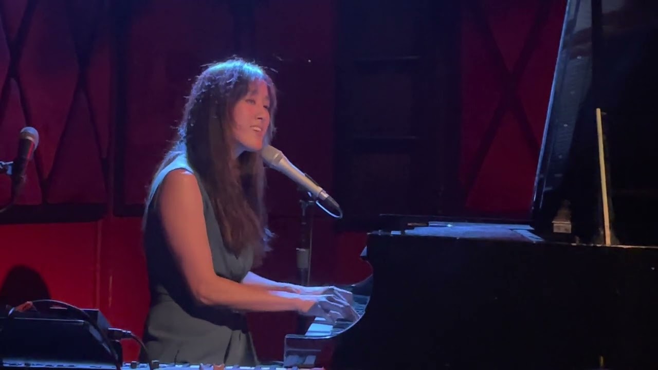 Vienna Teng - Lullaby for a Stormy Night - Rockwood Music Hall NYC - 10/26/22 7PM