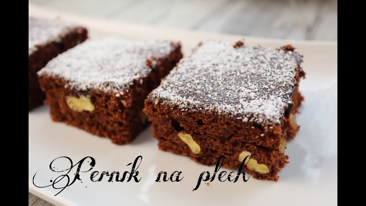 Perník s vlašskými ořechy, čokoládovou polevou a kokosem | Dvě v troubě | CZ/SK HD recipe