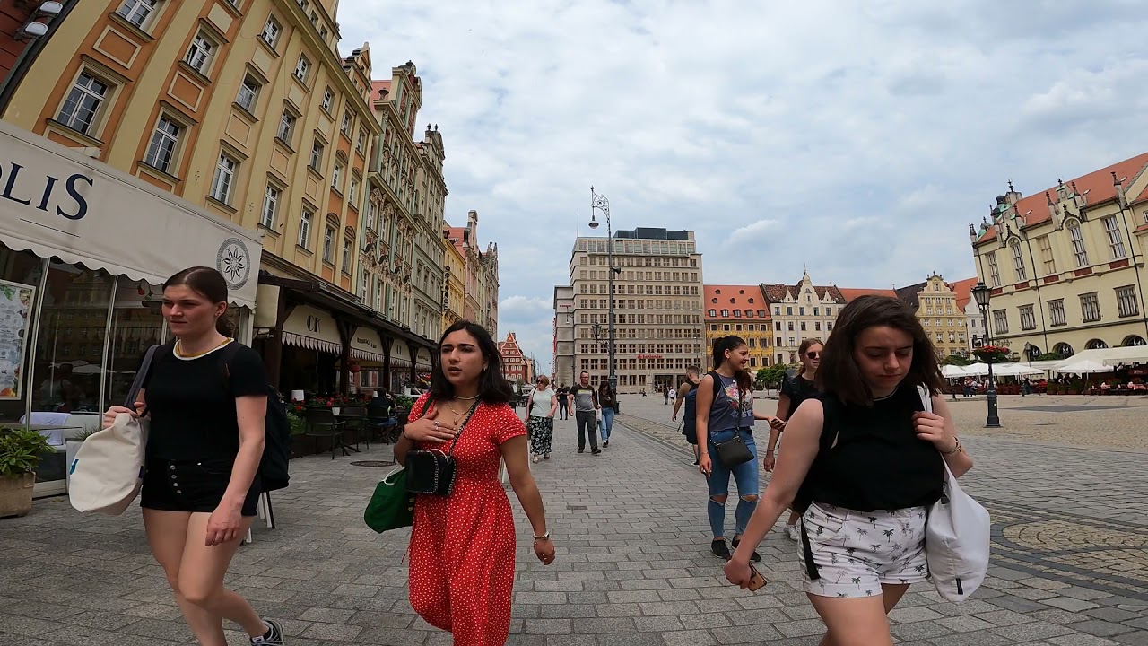 Walk #01 - Market Square, Wrocław
