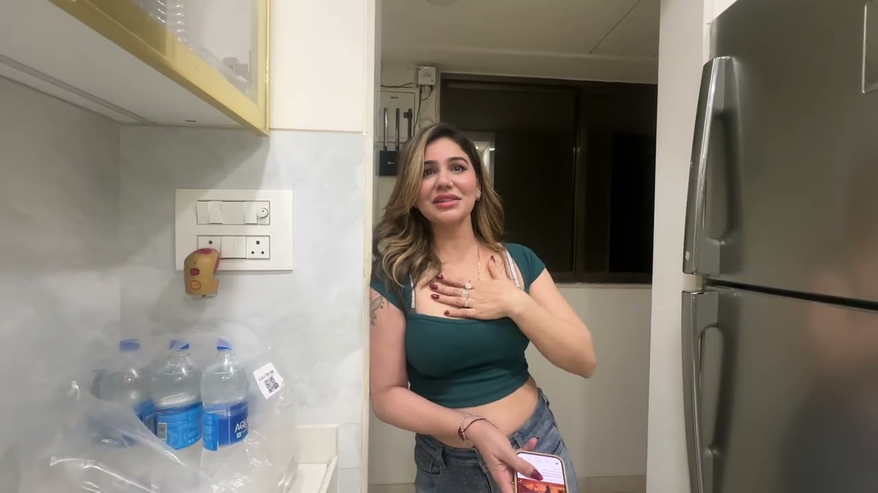 kangnasharma16 salmasayyed47 ￼ a special chai Kangana Sharma ki ☕️☕️☕️☕️