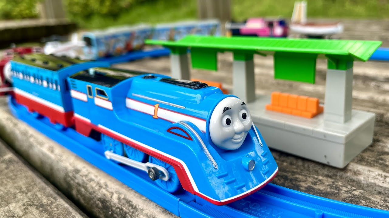 トーマスたちを走らせよう！【きかんしゃトーマス】