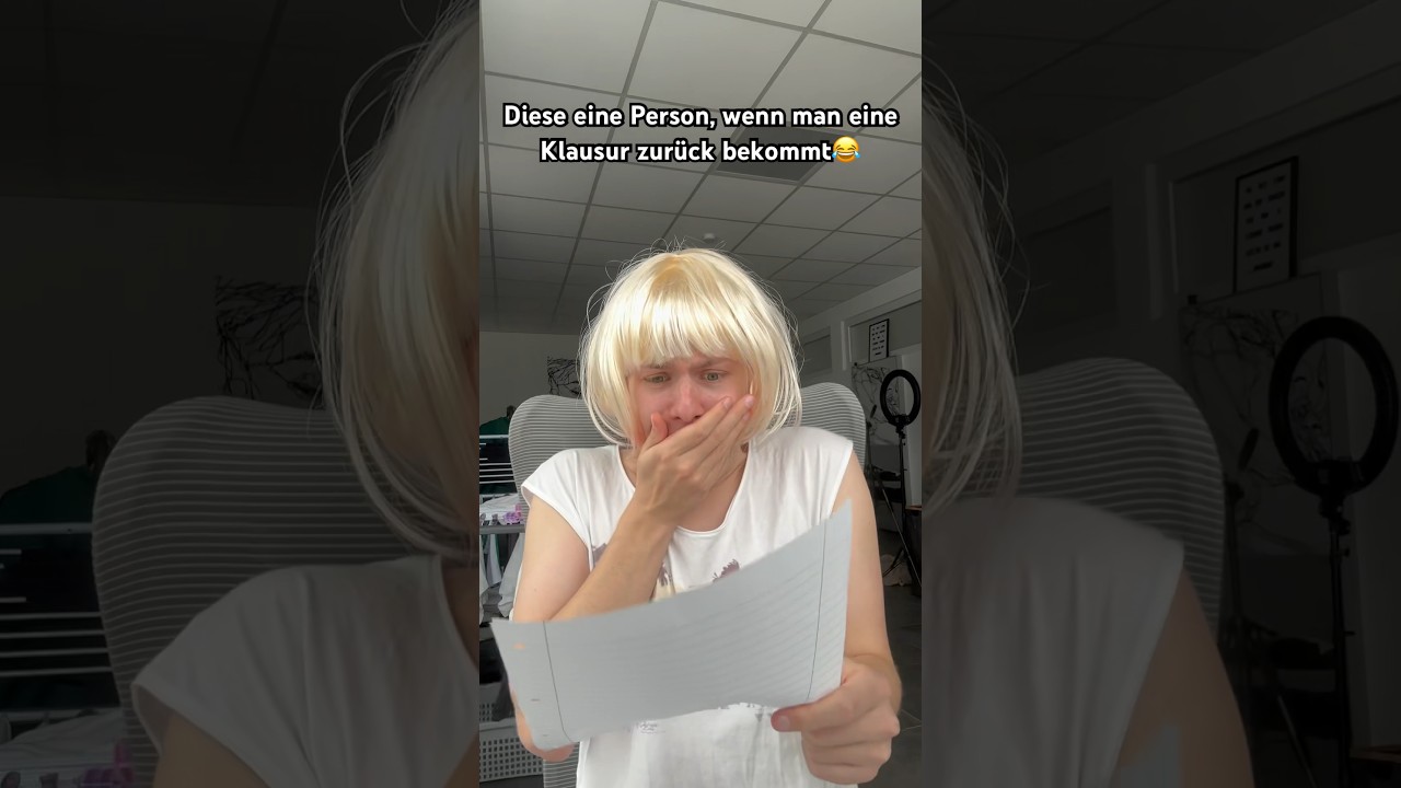 Diese eine Person, wenn man eine Klausur zur&uuml;ck bekommt😂 itsofficialmarco