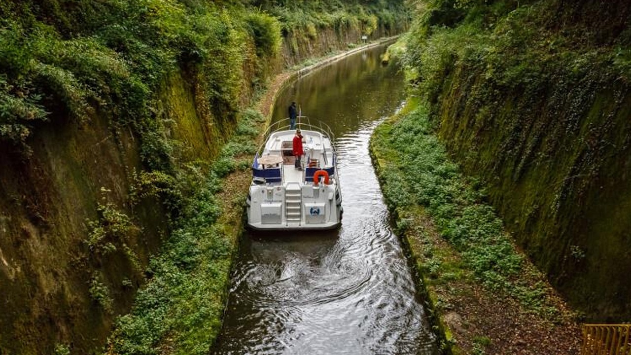 Le canal entre Bourgogne et Champagne - Une histoire régionale