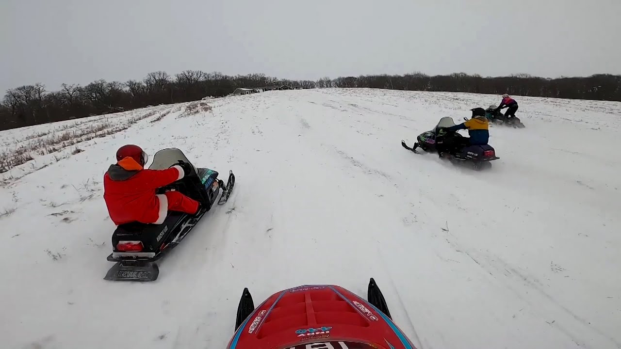 Luda trka na motornim sankama