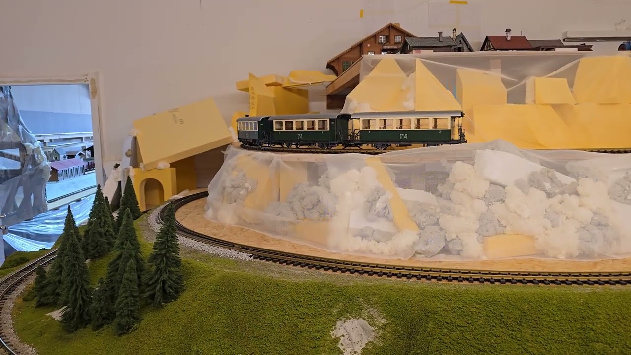 Lgb innenanlage Rhätia unterwegs im Bündner Land 