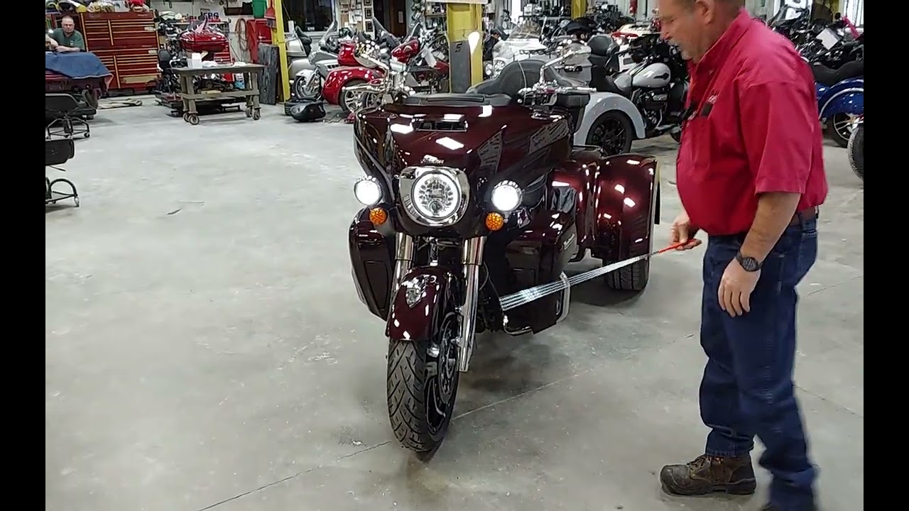 #2304 Комплект для сборки трехколесного мотоцикла Indian Roadmaster Roadsmith IRS 2022 года.