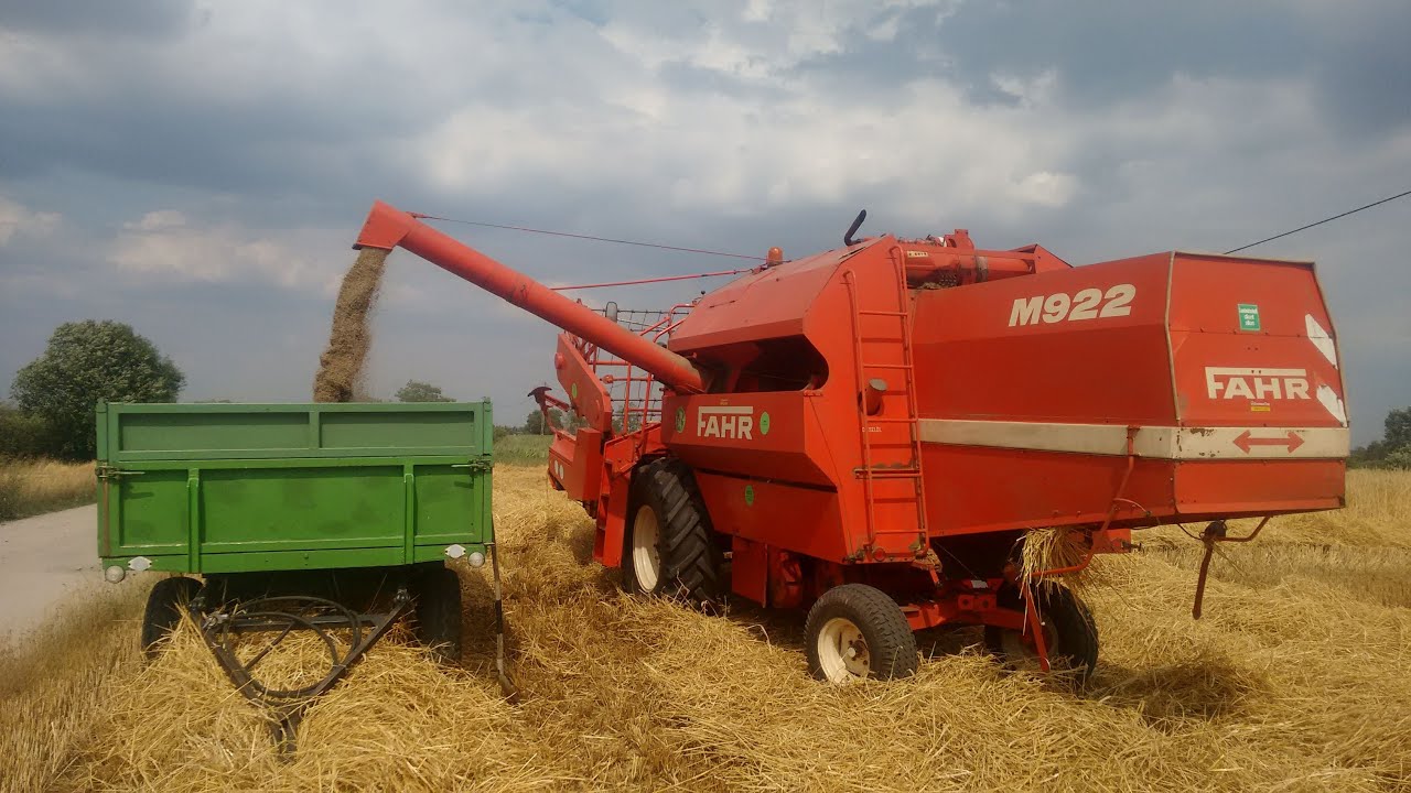 Fahr m922 i Farmtrac 675 wysyp ziarna.