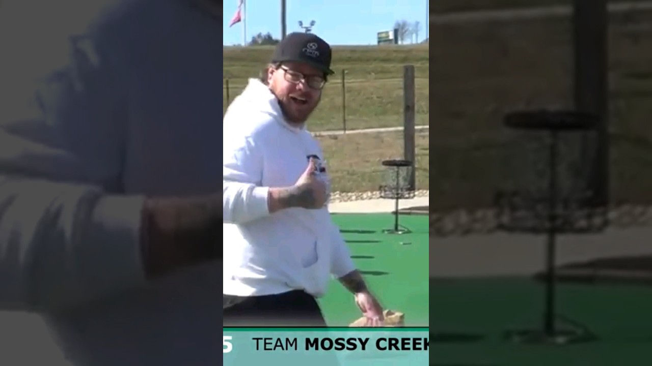 This ‎@TrashPandaDiscGolf  mini has a mind of it's own! 🦝 