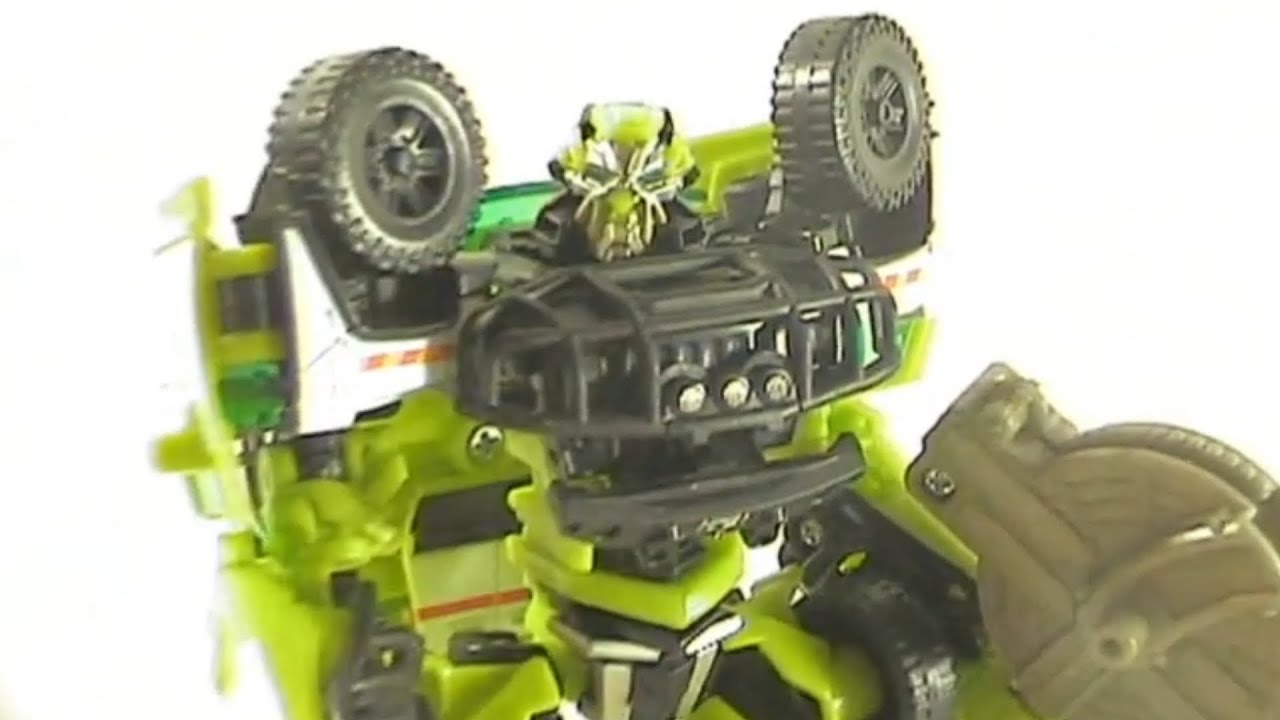 TRANSFORMERS DARK OF THE MOON DELUXE RATCHET EN ESPAÑOL