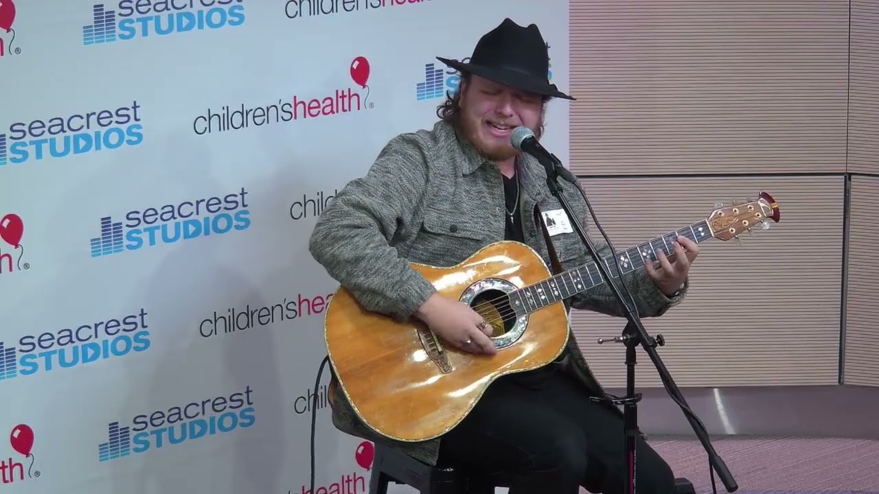 Wednesday December 10 - Ryan Glenn stops by Seacrest Studios to play some tunes!