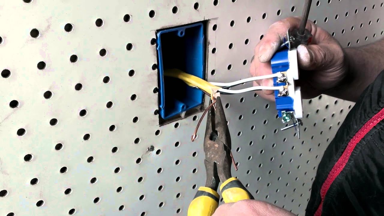 Como instalar un toma corriente