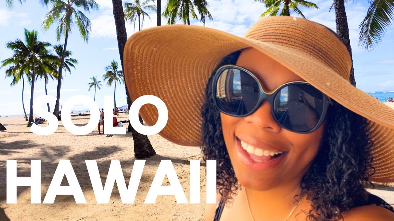 SOLO FEMALE TRAVEL | HAWAII TRAVEL VLOG | HULA HAWAIIAN CONCERT