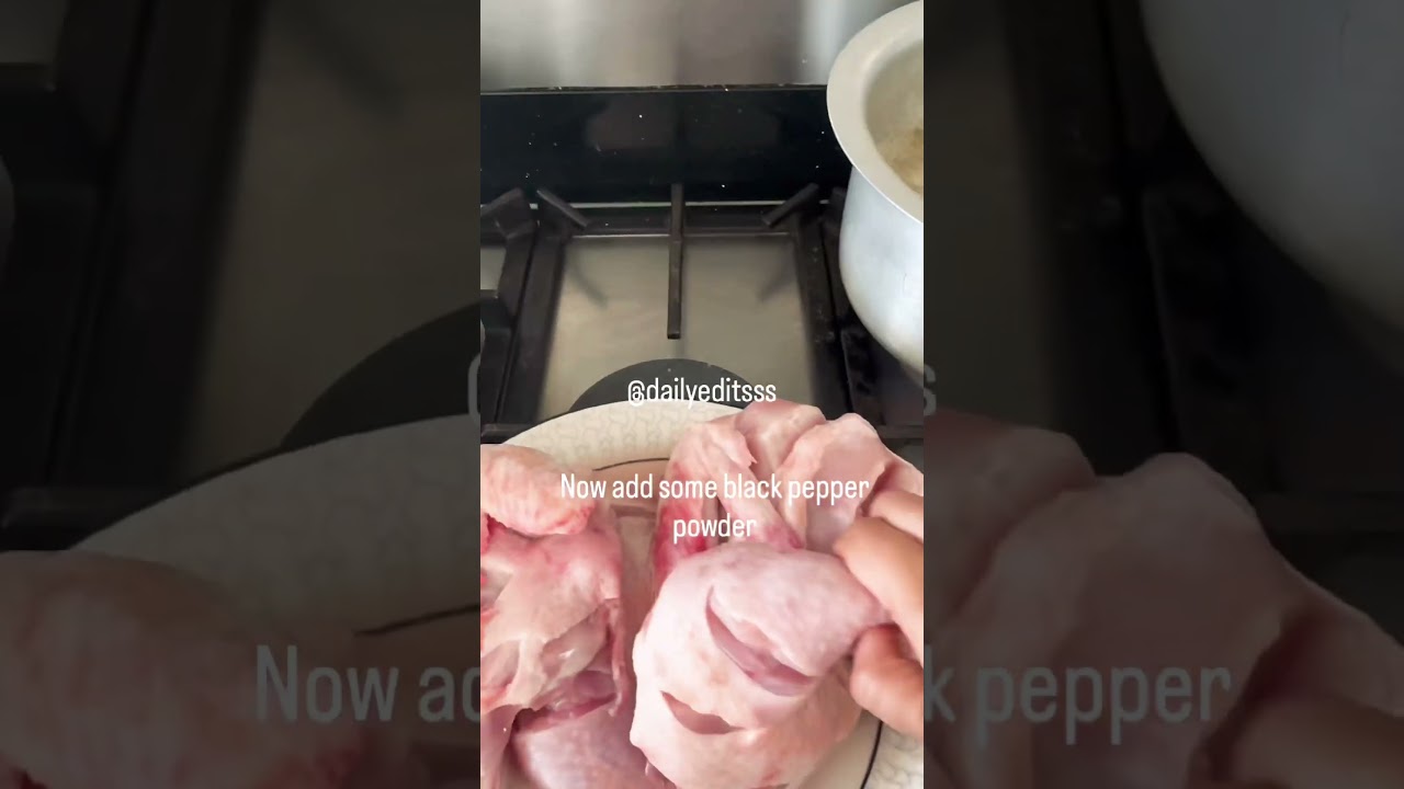 Here’s a simple, gym-friendly boiled chicken recipe (high protein, low fat 