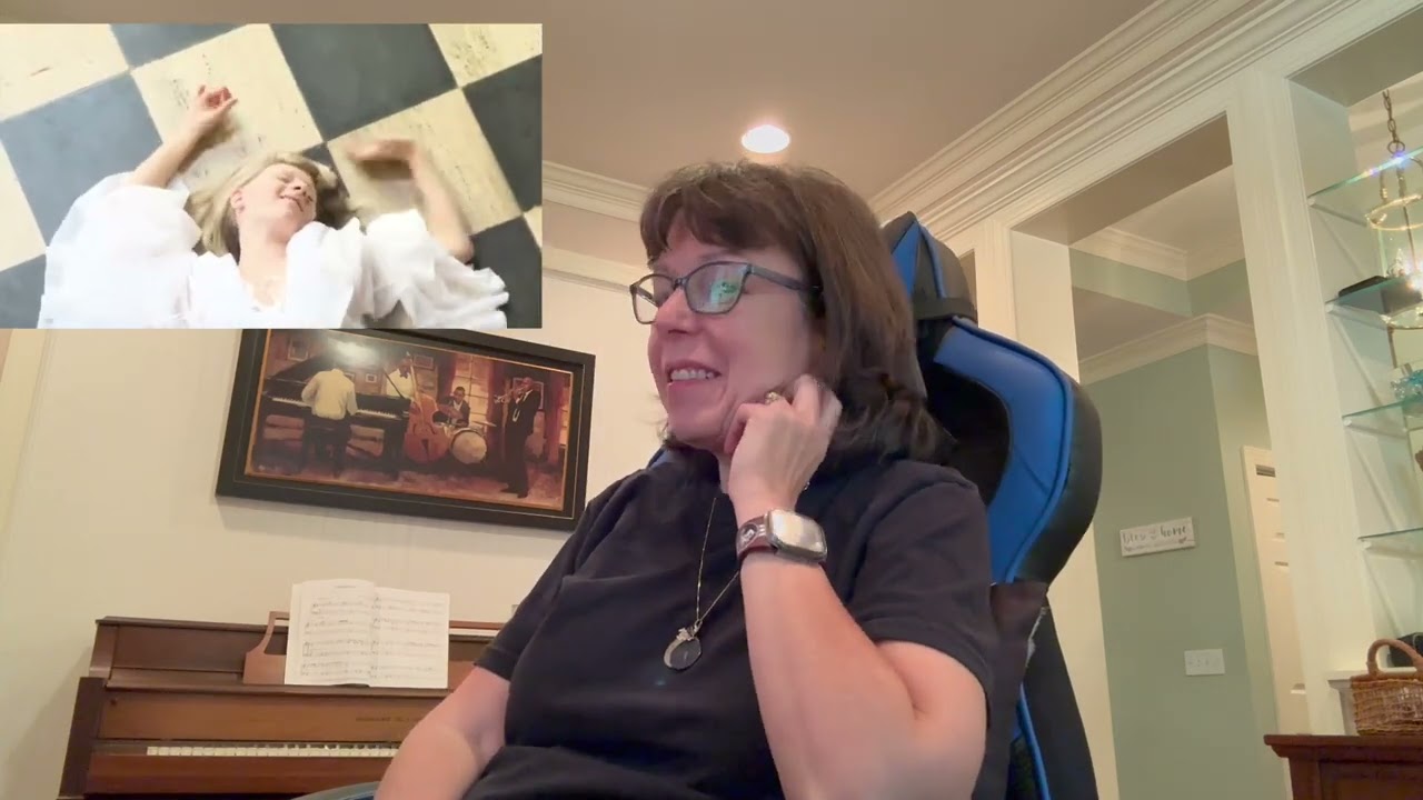 Music Teacher Reacts to Aurora - To Be Alright