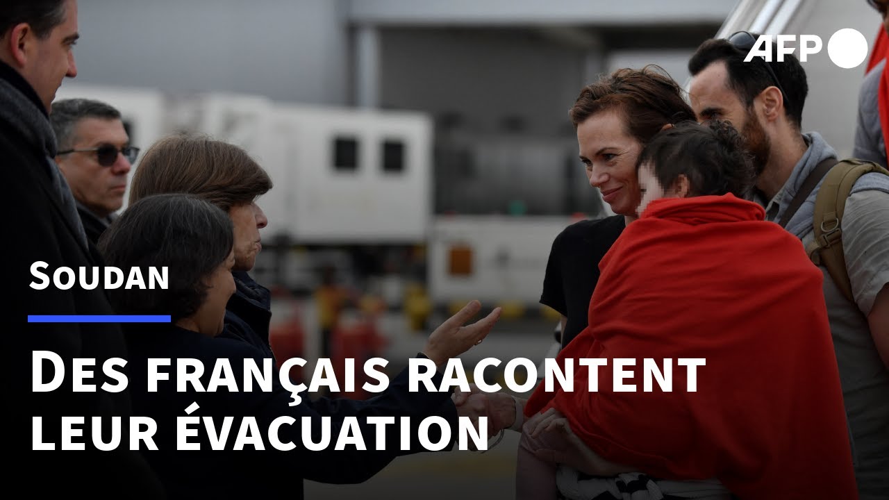 Soudan: arrivée en France du premier avion français d'évacués | AFP
