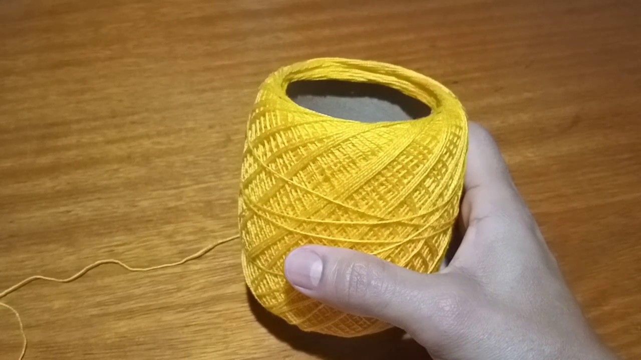 DICA DE COMO USAR  FIO DE LINHA DE DENTRO DO NOVELO QUANDO TEM PAPELÃO - CROCHÊ PARA INICIANTES-DMDG
