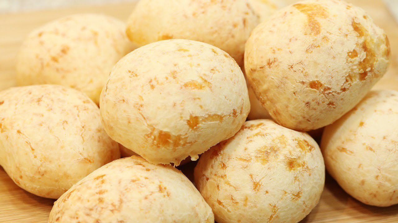 FIZ EM 1 MINUTO O PÃO DE QUEIJO MAIS FÁCIL QUE EXISTE!! 3 INGREDIENTES! SUPER RÁPIDO-Isamara Amâncio