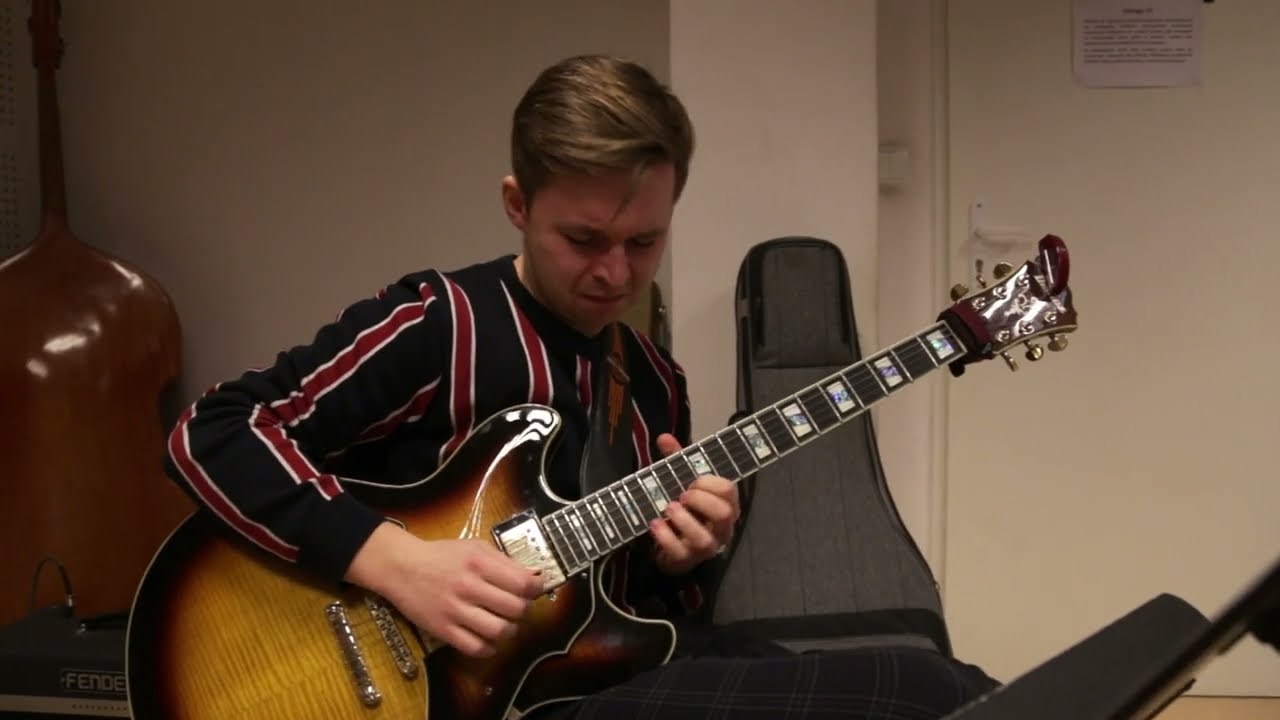 Nikodem Kluczyński | Rainy Sparrow