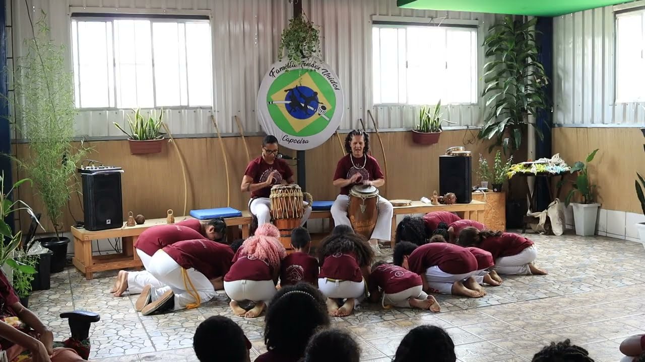 Apresentação Maculelê - Crianças FIU Casa Verde - No Caminho de Angola 2ª edição