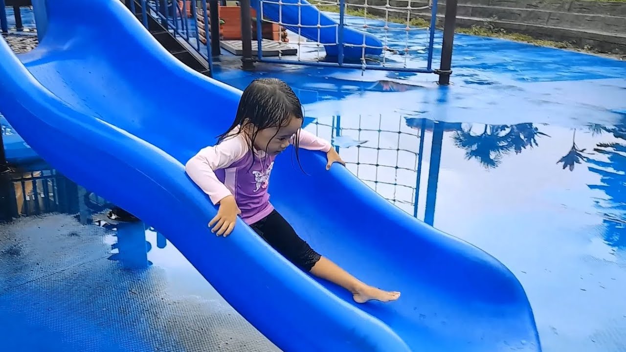 Rainy Day at the Playground (Shortened Version) - Donna The Explorer