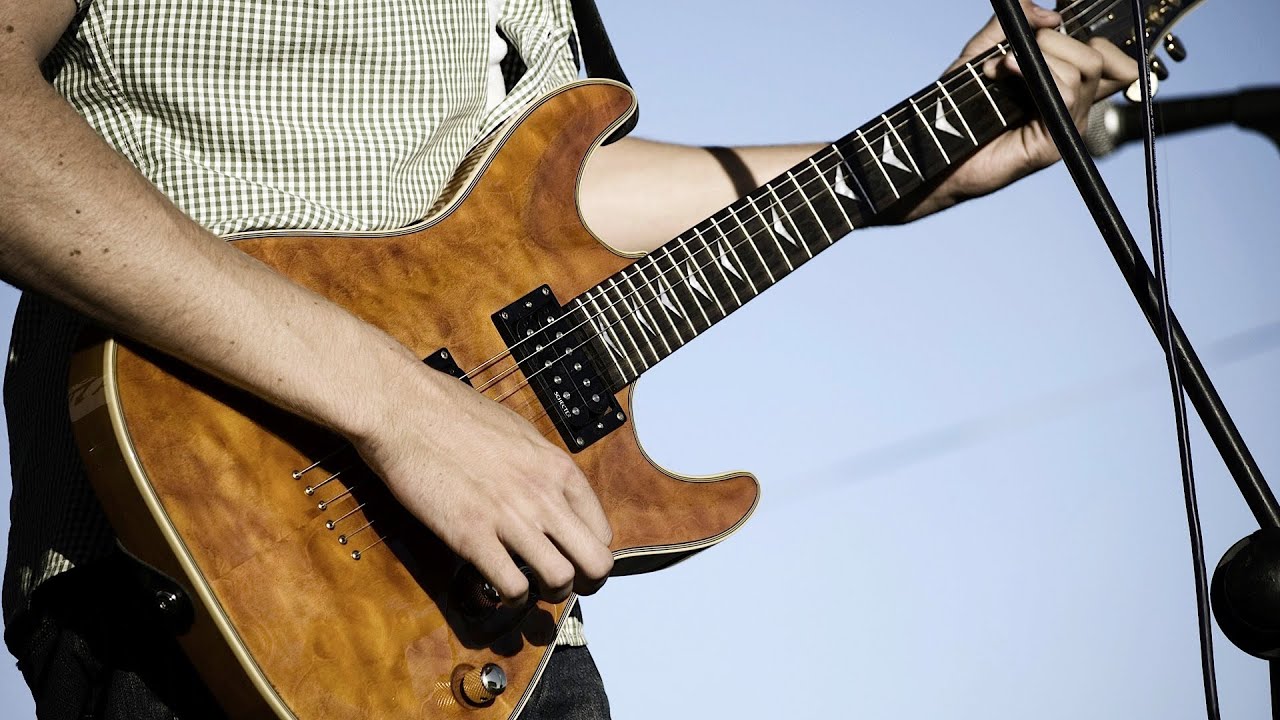 How to Play the Natural Minor Scale | Heavy Metal Guitar