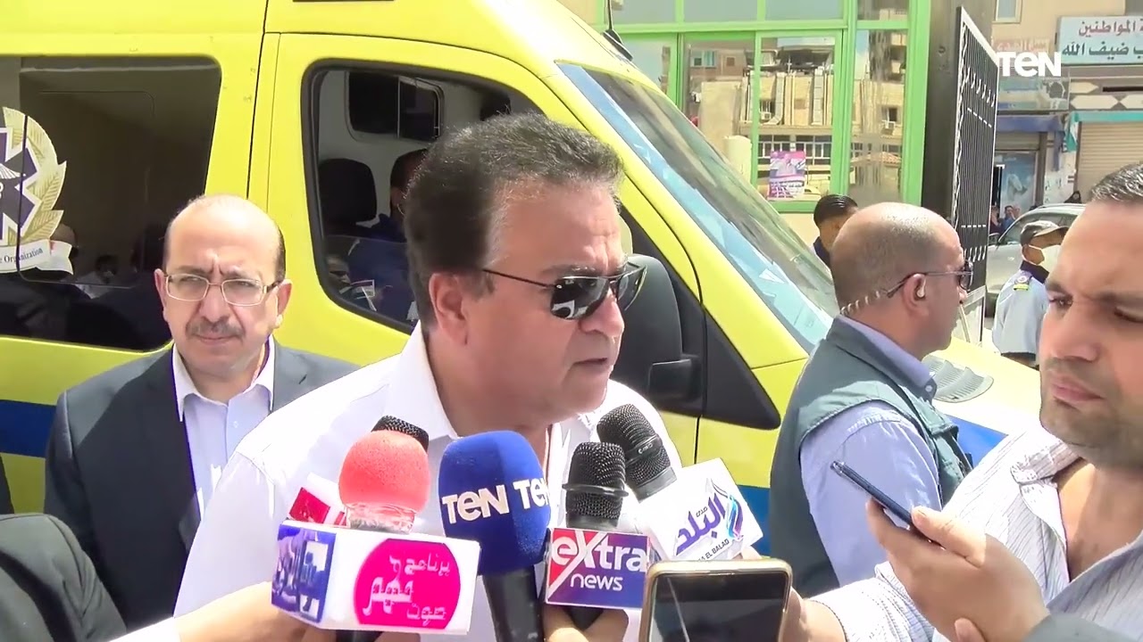 جولة معالي وزيرالتعليم العالي والقائم بأعمال وزير الصحة داخل مستشفى العامرية العام