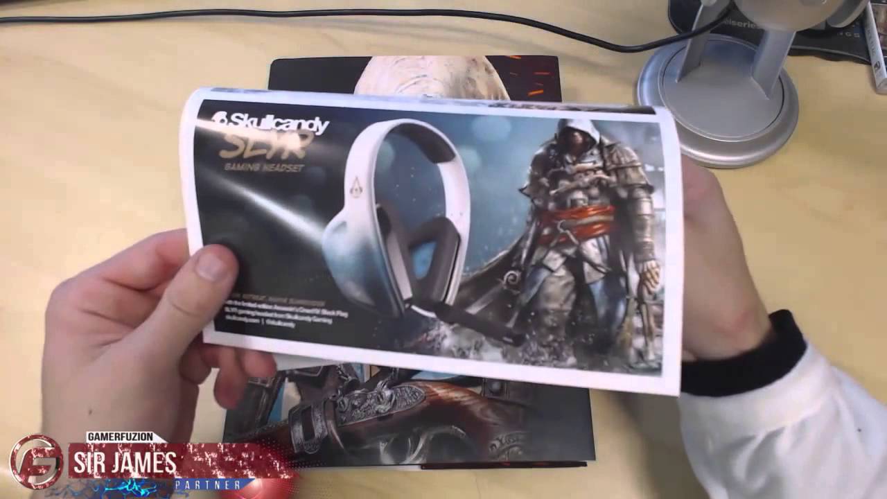 Распаковка официального руководства по стратегии Assassin's Creed IV Black Flag Collector's Edition