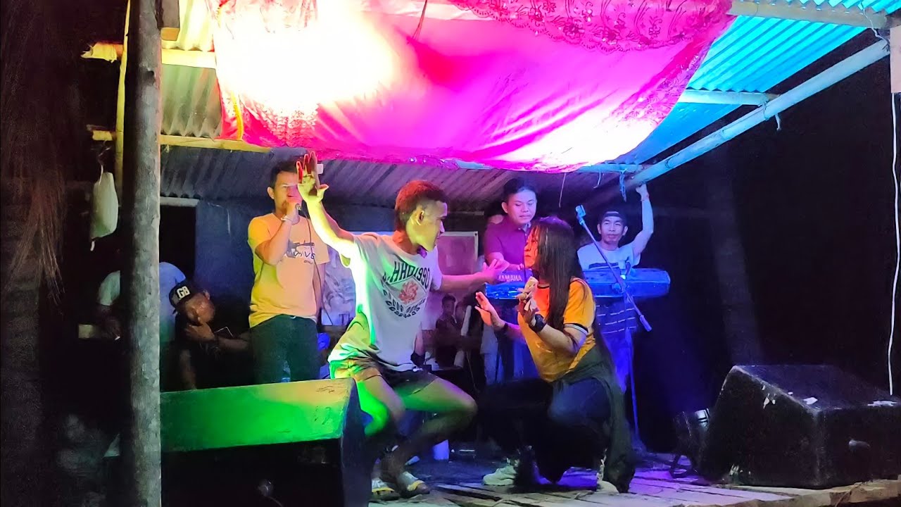 ganito mang akit si Miss SAKASAKO | ganda talaga | pakiring/ayuda