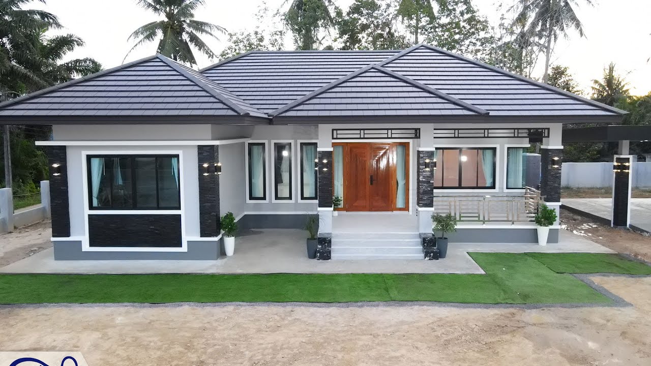 บ้านสไตล์คอนเทมโพรารี่หลังคาปั้นหยาคู่ โทนสีเทาอบอุ่นทั้งหลังฟังก์ชั่นครบครัน 4 ห้องนอน 2 ห้องน้ำ