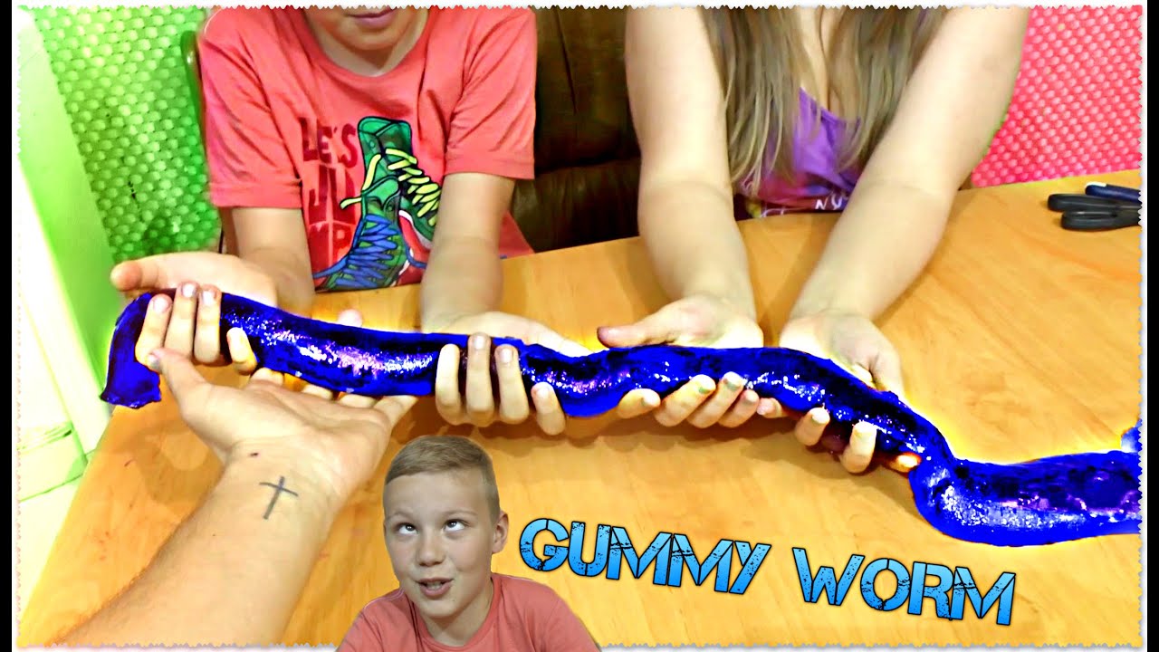МЕГА ОГРОМНЫЙ ЧЕРВЯК ИЗ ЖЕЛЕ СОЖРАЛ МОЗГИ ДЕТЕЙ ЧЕЛЕНДЖ 🐍 CHALLENGE WORLD'S LARGEST GUMMY WORM