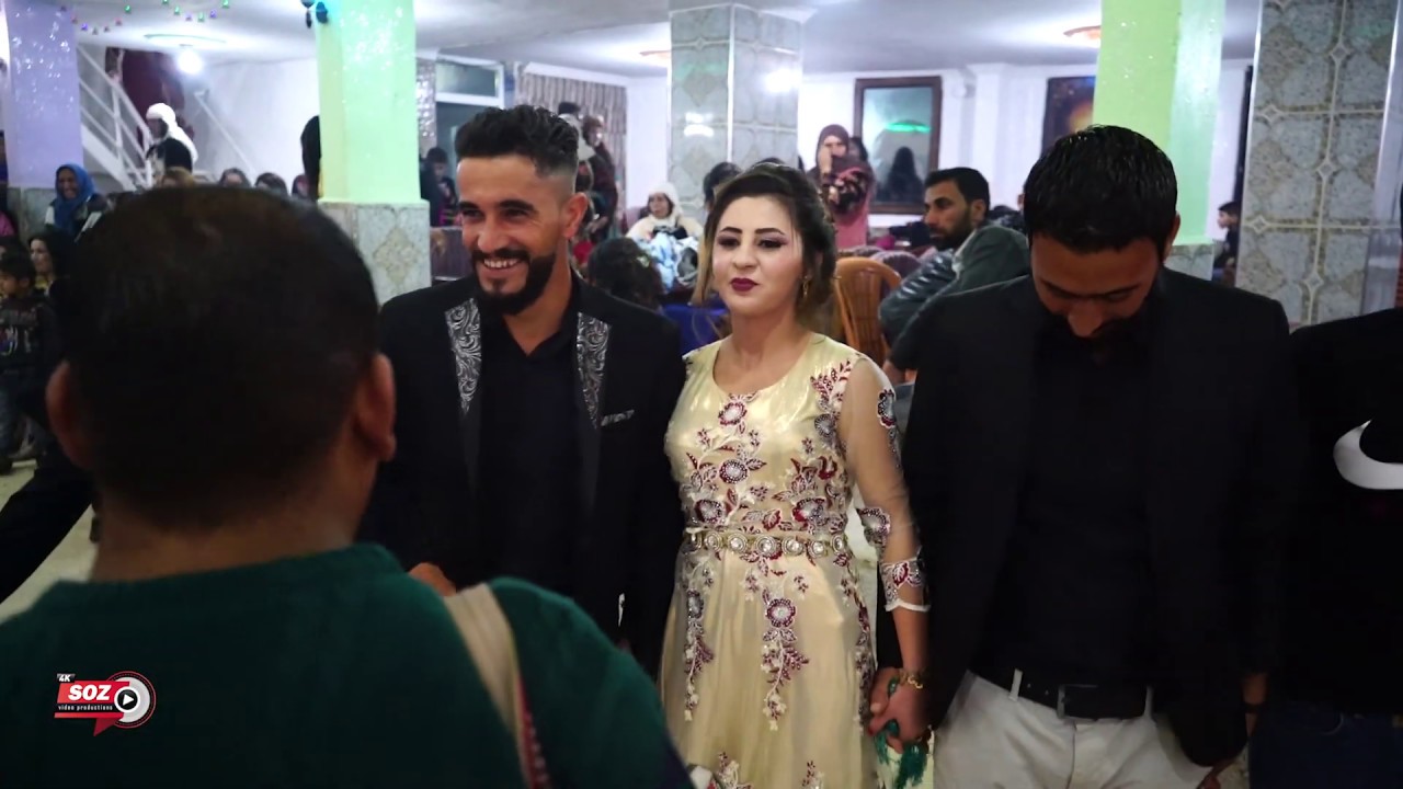 دبكه مع فنان مراد حمزو و خليل جان - ب حفلة كوباني صالة الفرات(Daweta - Kobani - Reza (Part 05