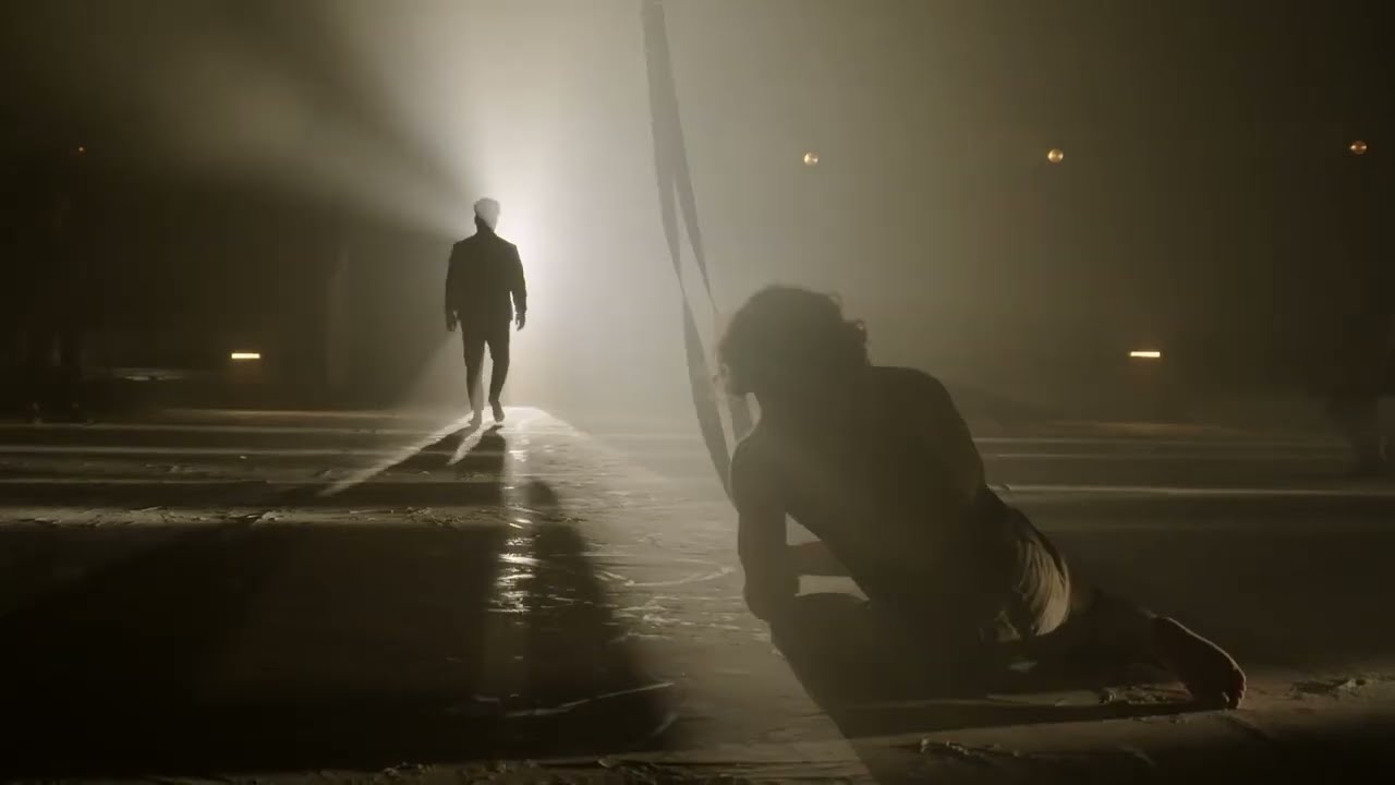 Le cycle de l'absurde / Raphaëlle Boitel, Cie L'Oublié(e) & la 32e promotion du CNAC