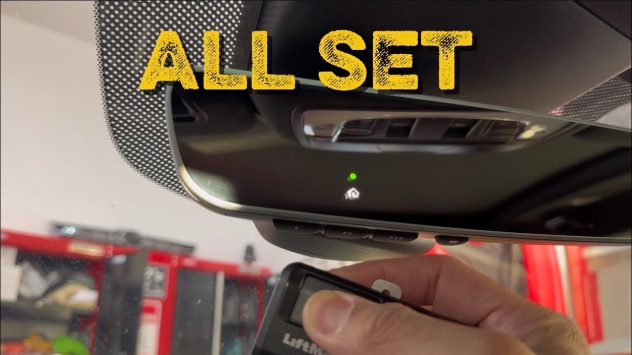 Как настроить систему Acura Homelink (привод гаражных ворот) на Acura MDX 2023 года выпуска.