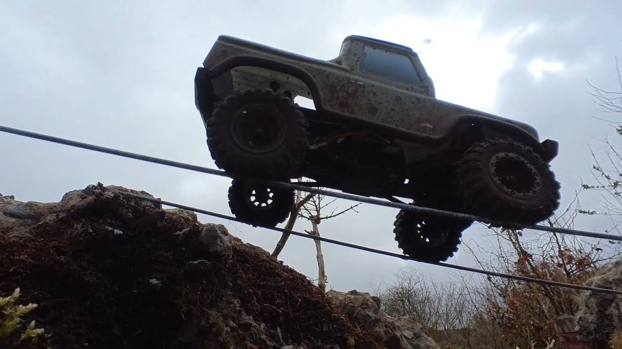 Tower Power Dive 5m35s while Train heads home & Crawler attempts rope trail RC G-gauge garden scale