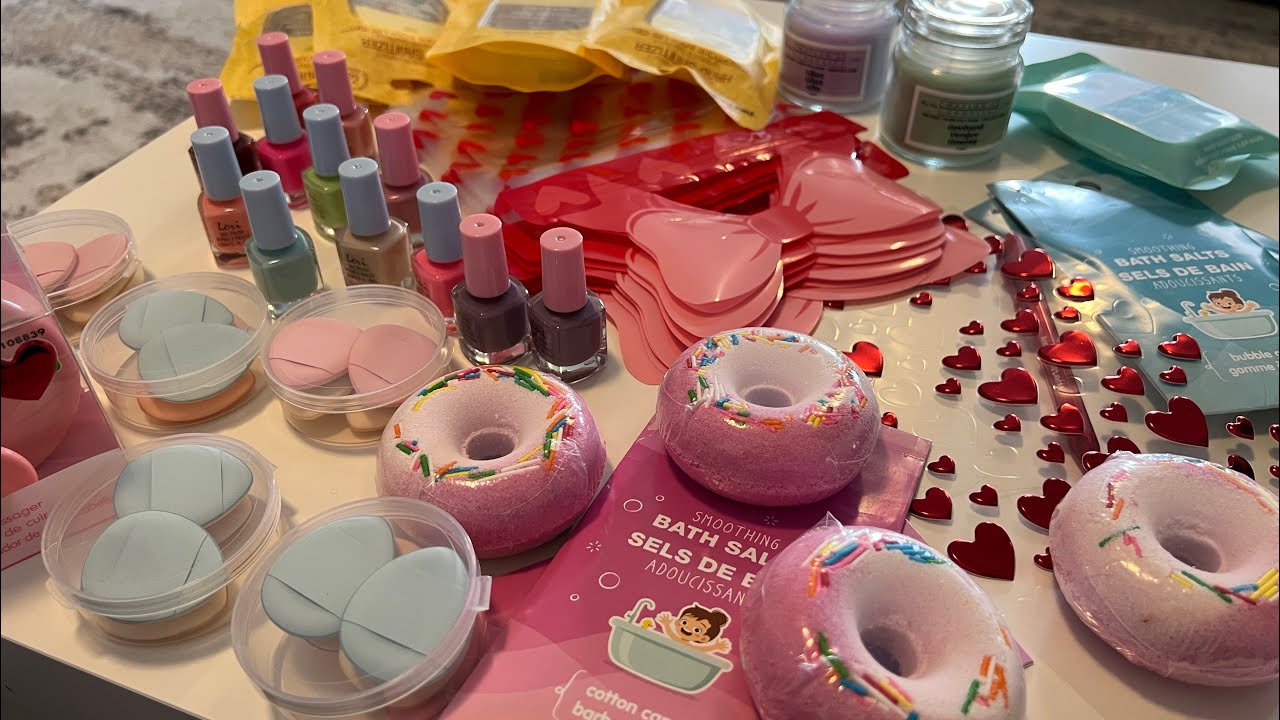 ASMR Wrapping Presents (Valentine) 