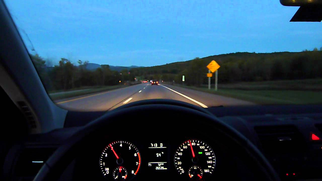 2010 Volkswagen Jetta 2.0T DSG Highway Drive