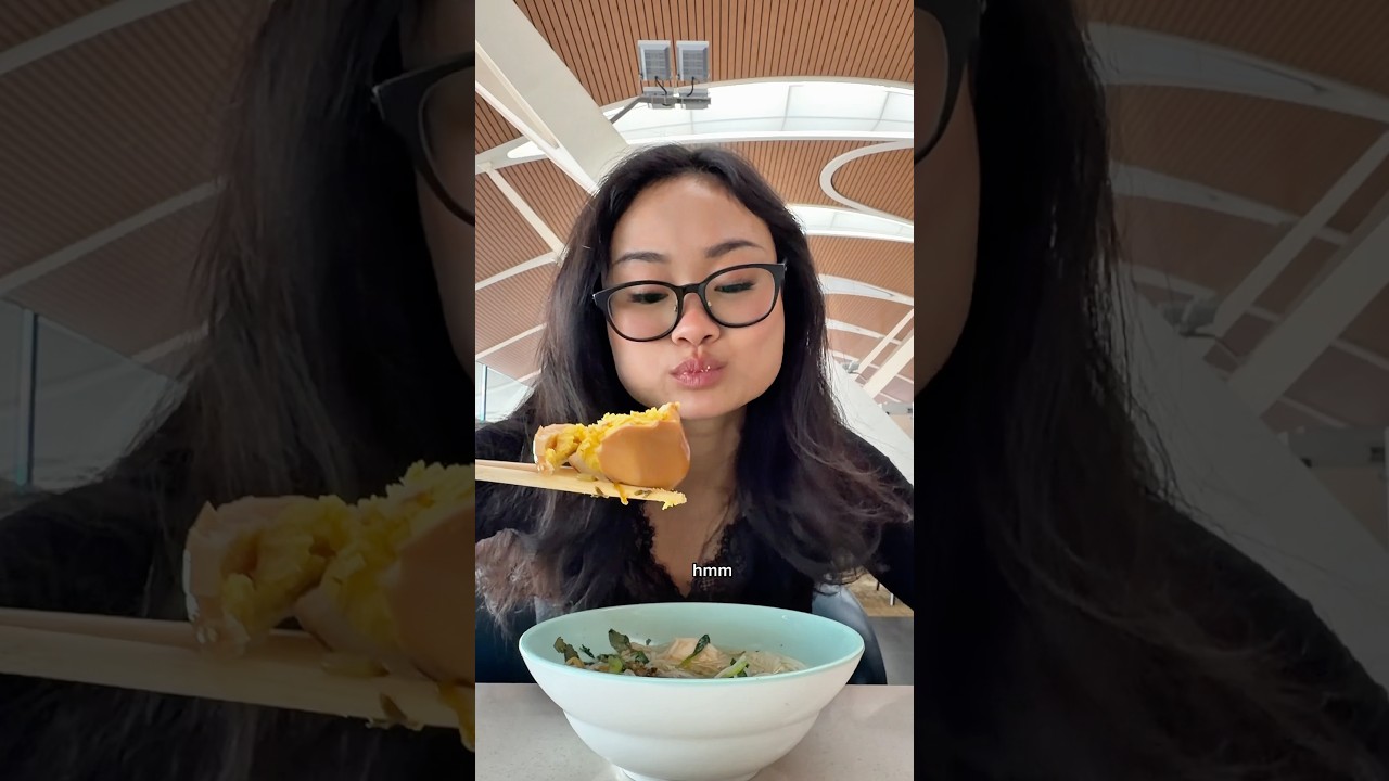 What I eat at the airport lounge in Shanghai 🇨🇳