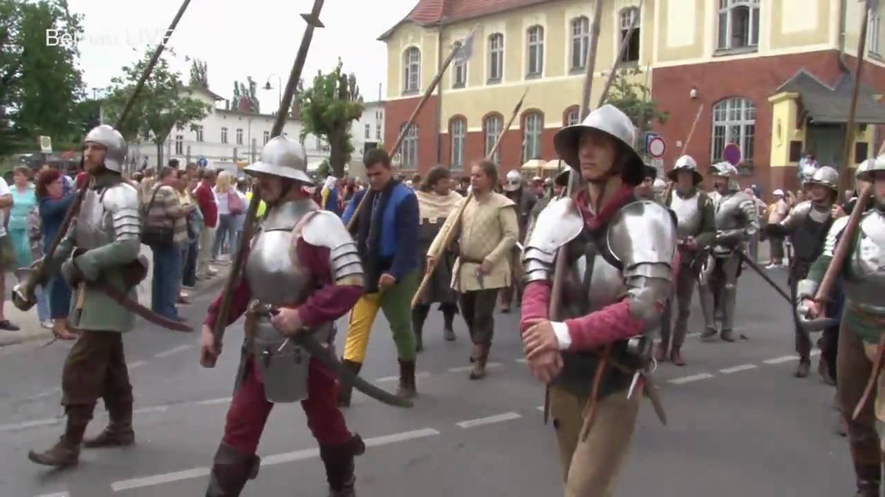 Hussitenfest 2010 (HD Video) Festumzug - Tag 2 - Teil 1 von 3 - 