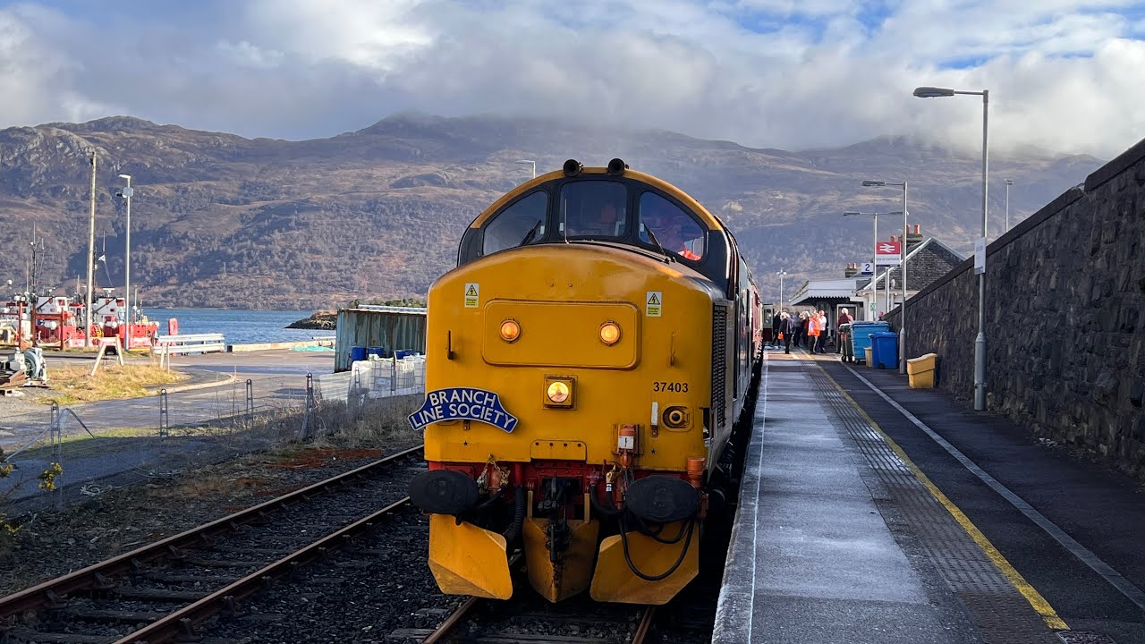 37403 Isle Of Mull reaches Kyle Of Lochalsh