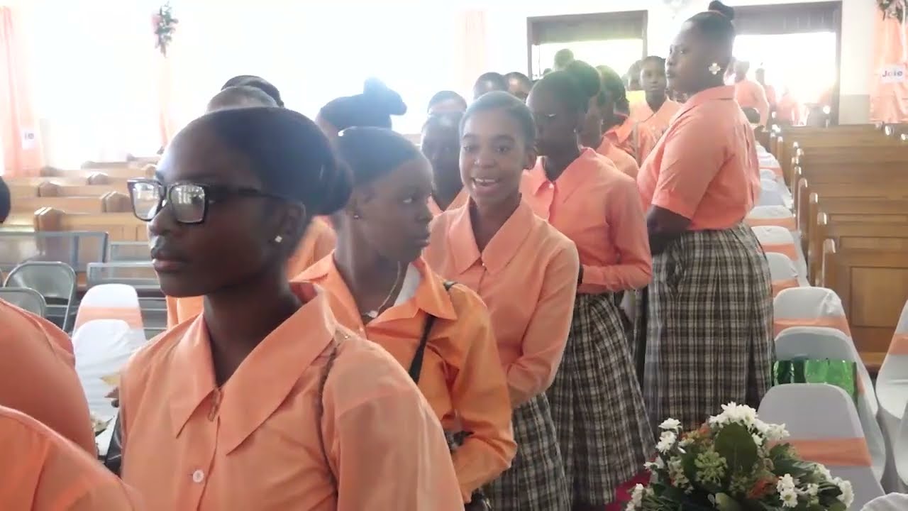 Célébration Eucharistique du 24ème anniversaire de l'Intitution Mère Délia