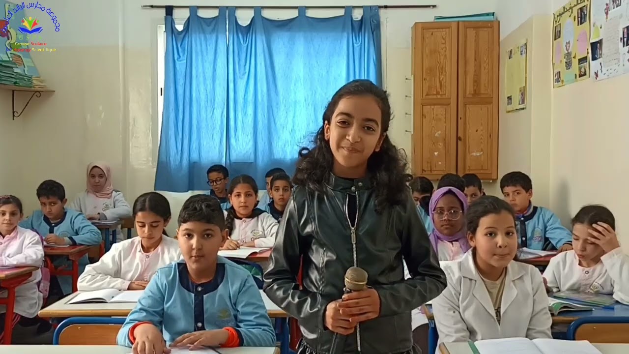 اعد تلاميذ المستوى الخامس  إبتدائي (الفوج  ب) نشرة إخبارية حول مدرستهم الأستاذة:فاطمة الناجي