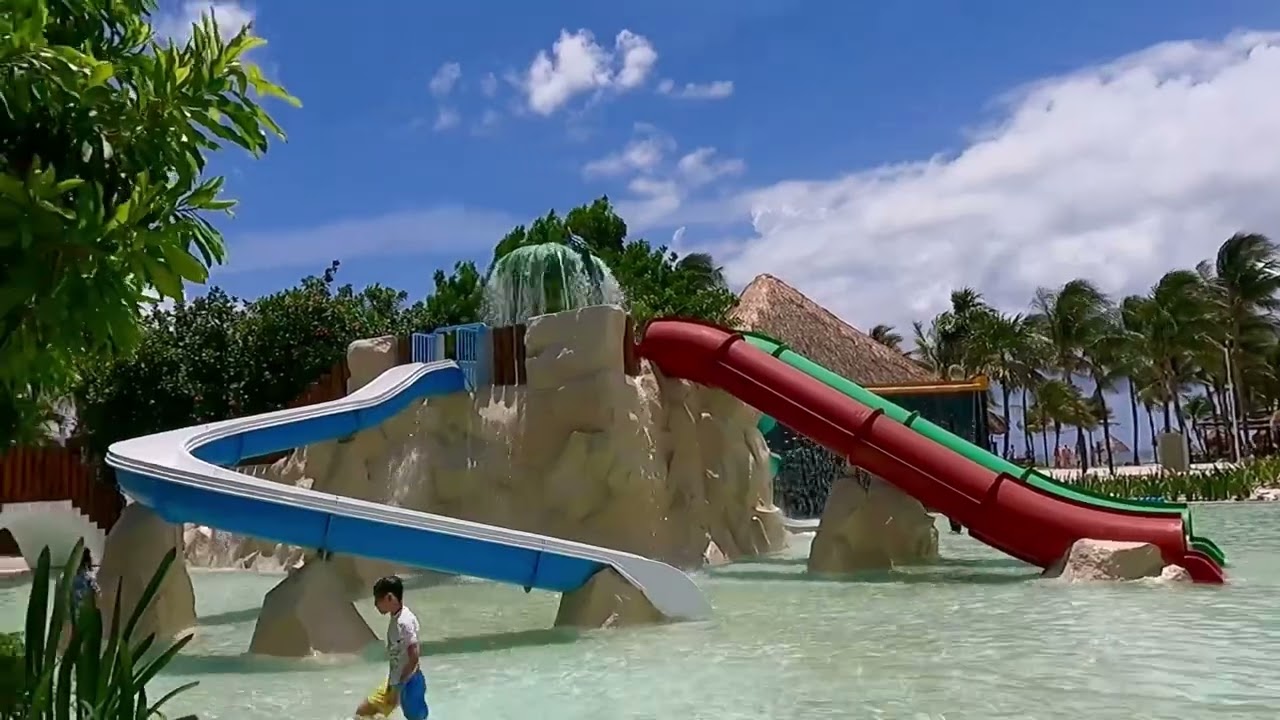 Hotel Grand Palladium White Sand Resort and Spa.