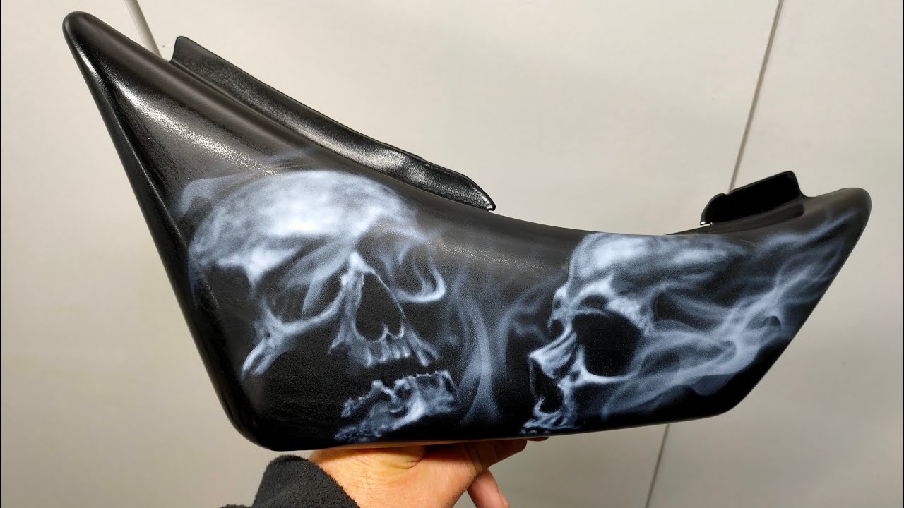 Malowanie aerografem - biało na czarnym - Timelapse