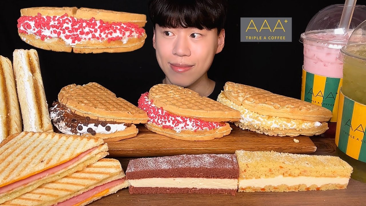 SUB)Корейское шоу со сливочными вафлями, тостами и поеданием пирожных🧇│Korean dessert mukbang asmr