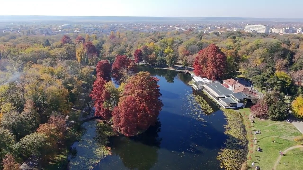 Autumn colors | Craiova | 4K