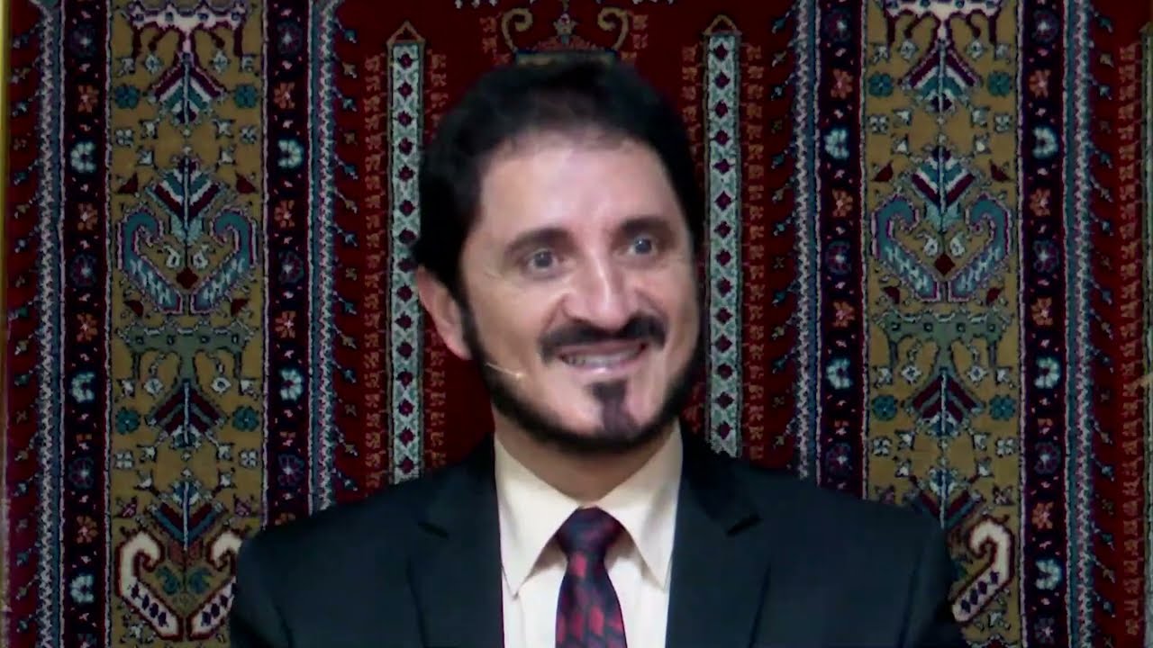 عدنان إبراهيم رأى الرسول، خرج من روضته الشريفة، وسأله عن هذه المسألة، وأجابه